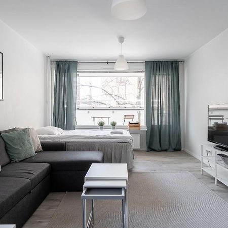 Spacious Downtown Apartment With Balcony Next To Restaurants - Hosted By 2Ndhomes Tampere Bagian luar foto